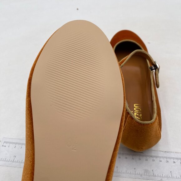 Elegant Velvet Flats in Mustard Brown - Picture 6 of 8